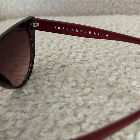 Quay Australia Run Away Cat Eye Sunglasses R2933 - Picture 5 of 8